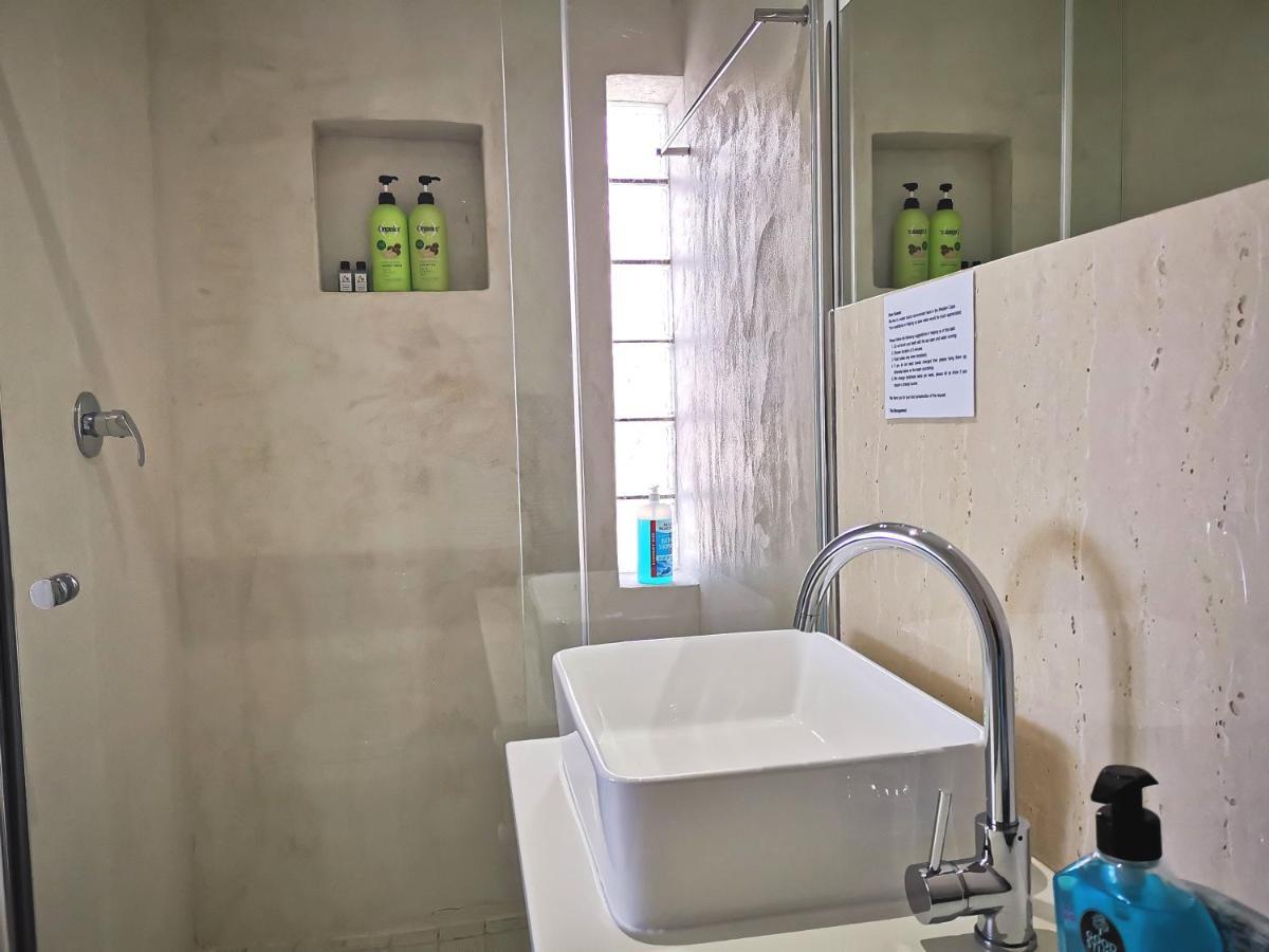 Rachawadee Accomodation​ & Health Spa Simon's Town Eksteriør billede